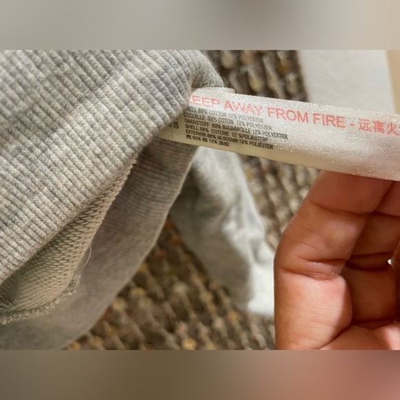 🩶🤍💛 EUC Art of Anthropologie by Jason Yun gray bird print sweatshirt sz S - Picture 7 of 8